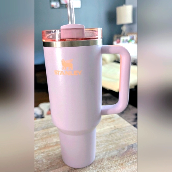 Stanley Orchid Glimmer Nordstrom Limited Edition 40 Oz Quencher Tumbler - Picture 1 of 4
